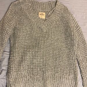 Heavy gray knit Hollister sweater